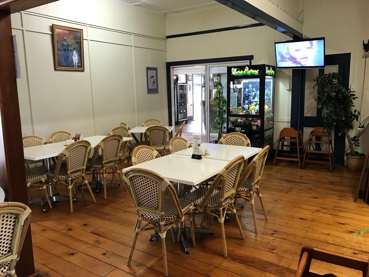 Exchange Hotel Toogoolawah Exteriör bild